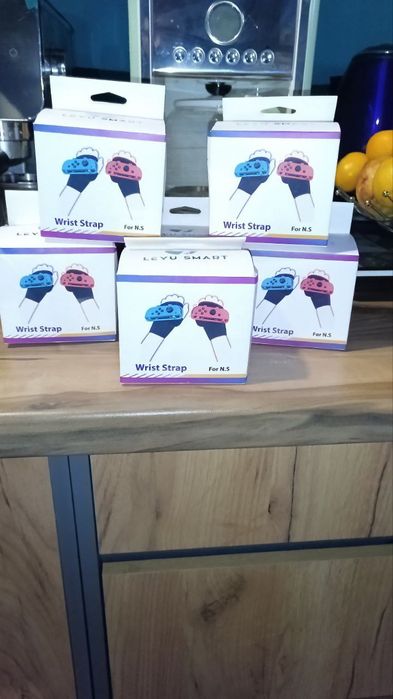 Продам аксессуар для игровой приставки Nintendo Switch