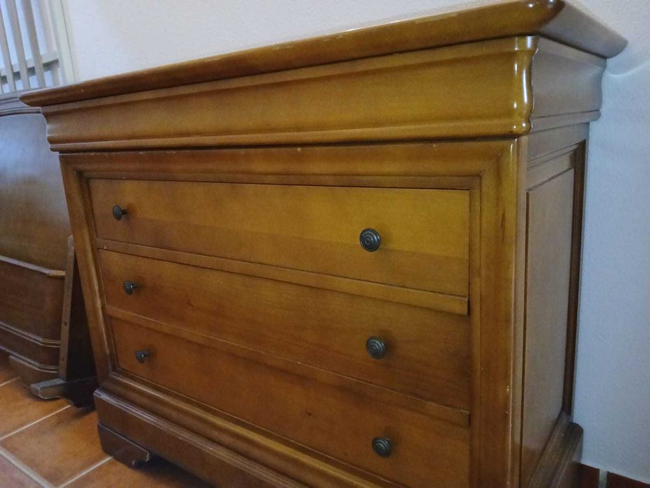 Mobilia de quarto de Casal em cerejeira maciça