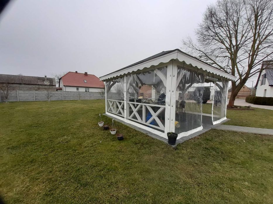 Osłona tarasowa na altanu taras