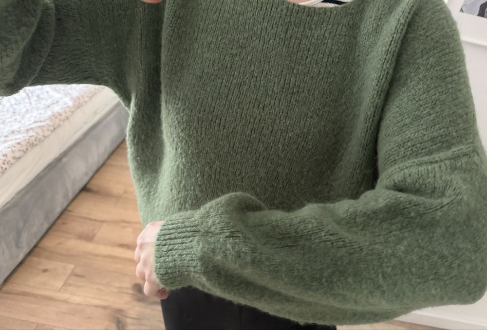 Damski sweter, zielony, welna i akryl, rozmiar S-M