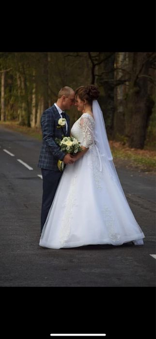 Неймовірна весільна сукня. Ціна-2000 грн. Майже безкоштовно.