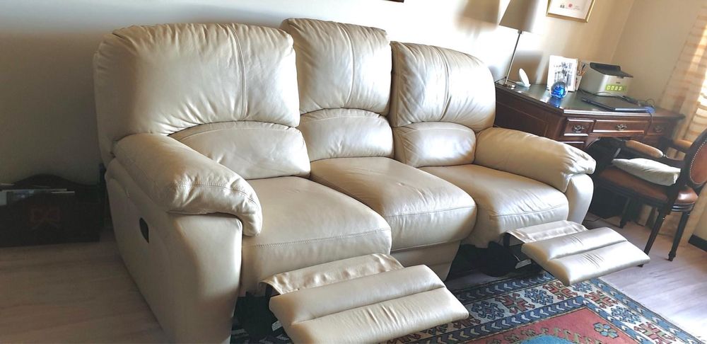 Conjunto de Sofás Chateau d’Ax em Pele – Excelente Estado