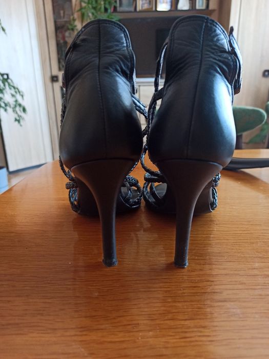 Skórzane buty szpilki Ryłko 37