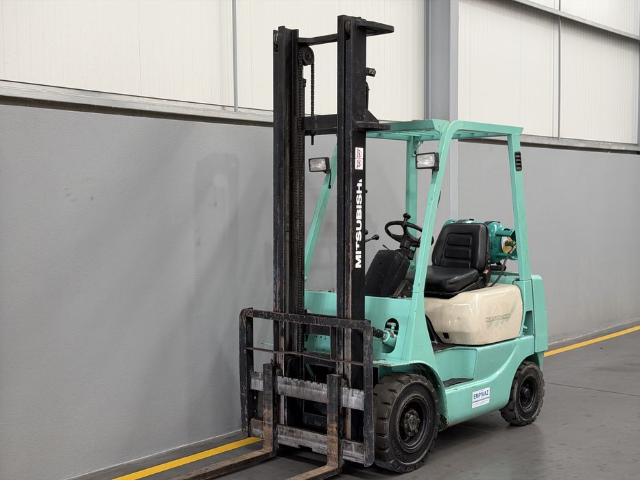 Empilhador Mitsubishi 1500Kg - Gás