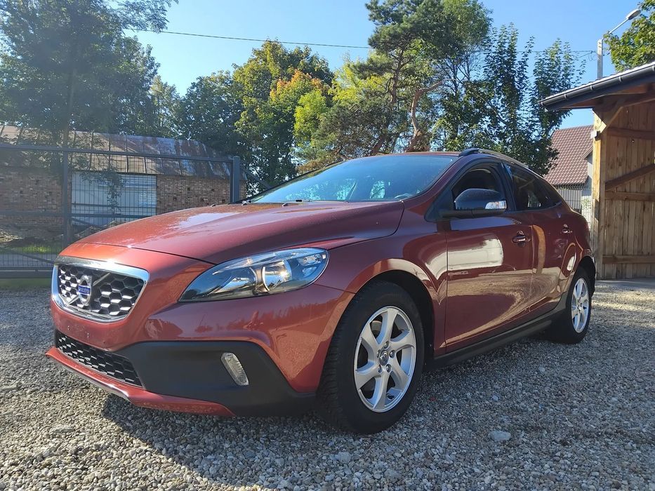 Volvo V40 Cross Country Jak nówka mega maly przebieg po wszelkich opłatach got do rej