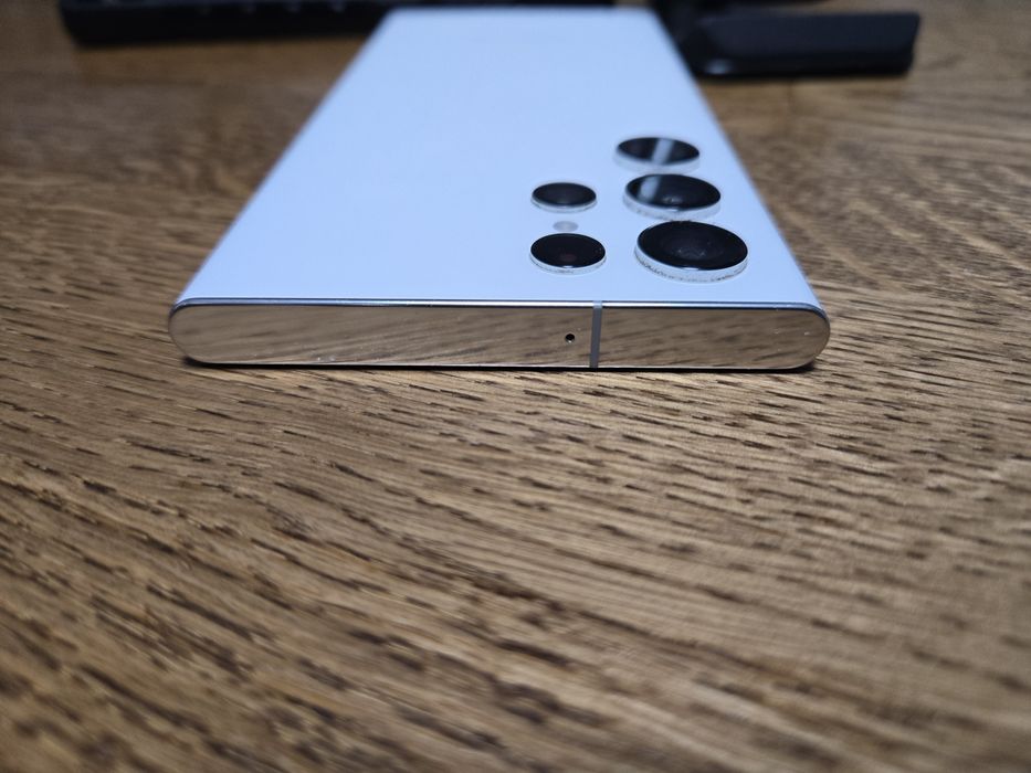 Samsung Galaxy S22 Ultra 5G 12/512GB Snapdragon Android 16 идеал