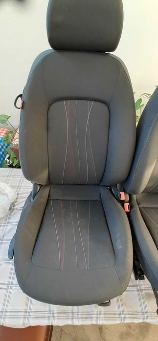 Bancos da frente Seat Ibiza 6J sem airbag
