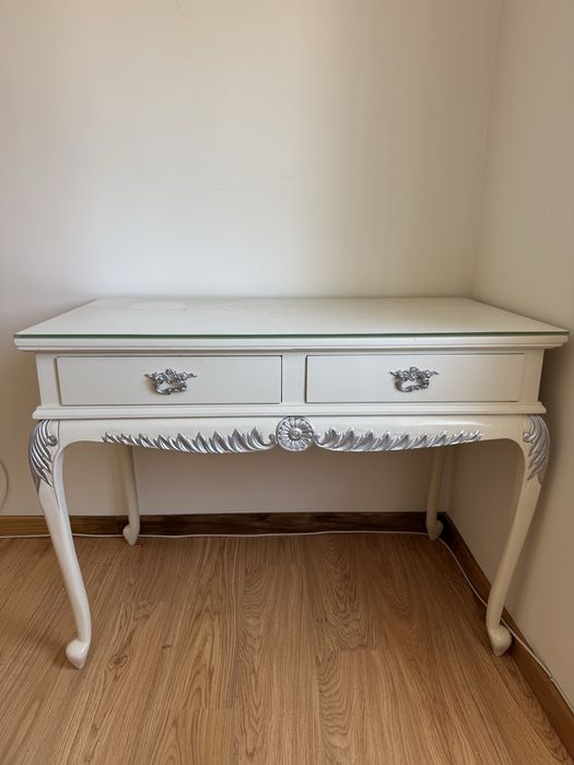 Secretaria de madeira lacada a branco