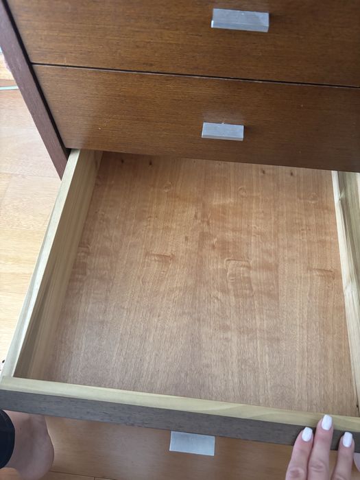 Estante e secretaria