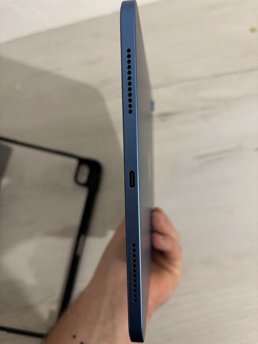 Apple IPad 10.9 64 gb wifi