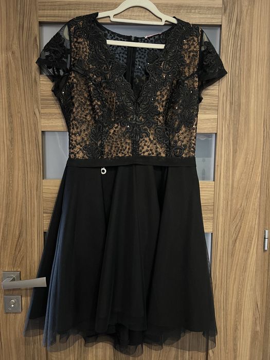 Sukienka tiul wieczorowa elegancka bal r.42