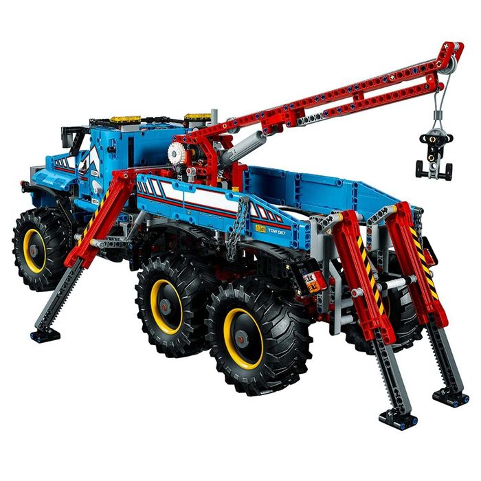 LEGO 42070 Technic Евакуатор підвищеної прохідності 6x6