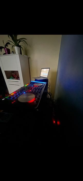 Reloop beatmix 4