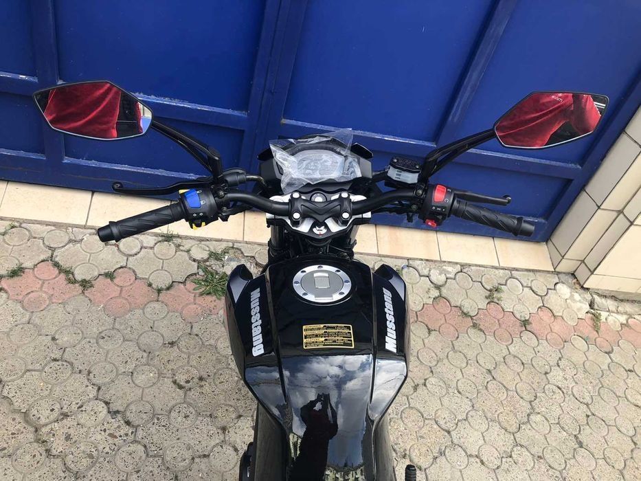 Дорожній Мотоцикл Musstang Чорний Красний Синій