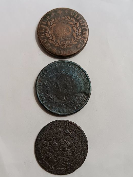 3 moedas diversas todas 30 euros