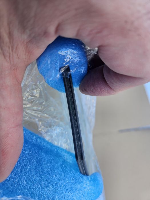 Tesla model Y стекло водителя Original 1582616-01-A-C