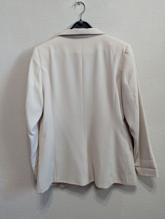 Піджак бежевого кольору H&M М розмір
