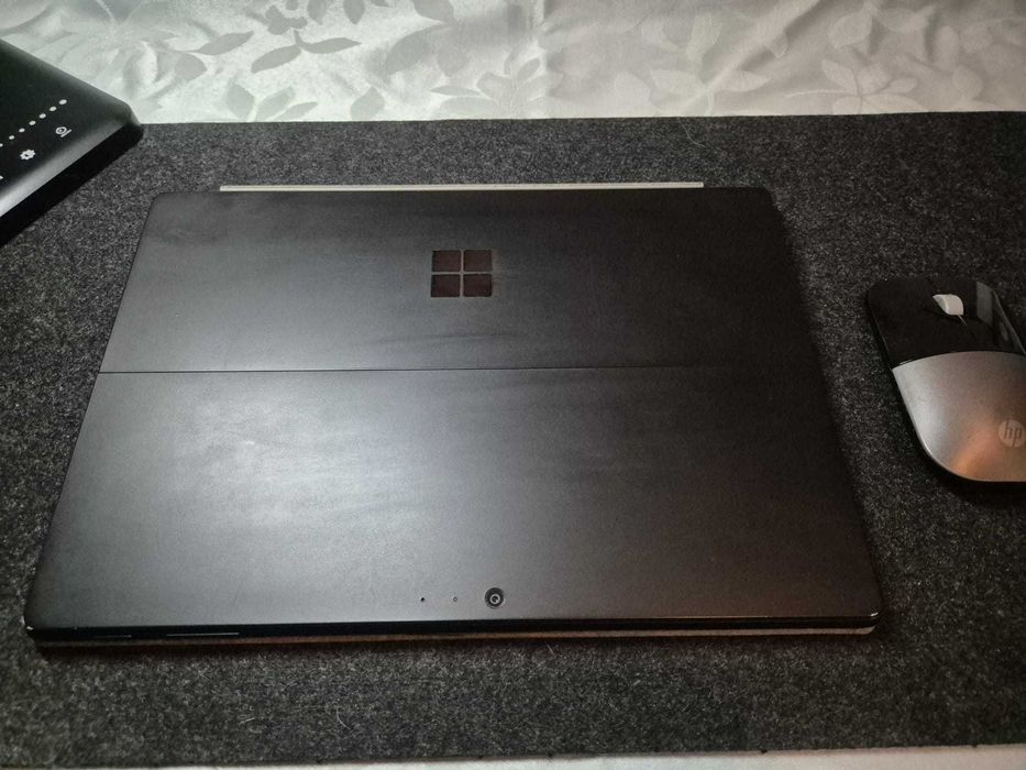 Portátil Microsoft Surface Pro 6 capa Platina | i5 8th Gen | 8GB RAM  | 256GB SSD + 512GB micro SD