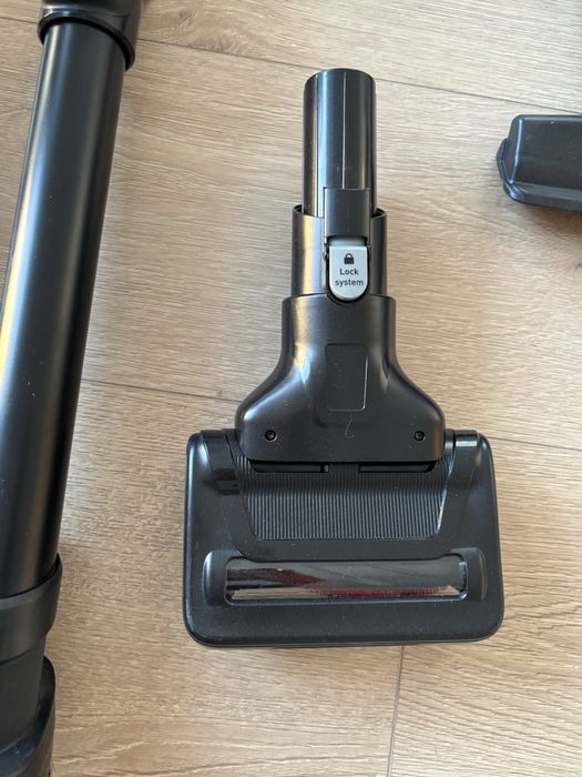 Odkurzacz X-Force Flex - zestaw z akcesoriami