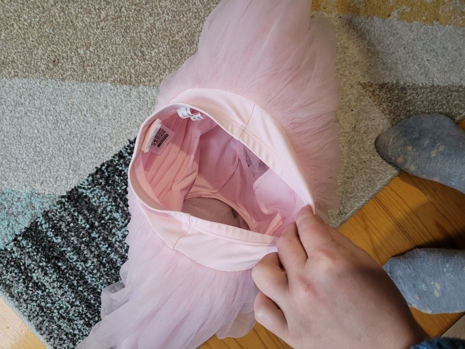 Decathlon tutu spódniczka 125-132