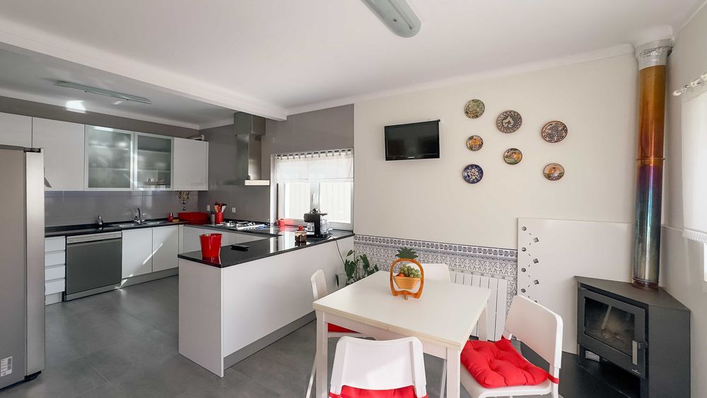 Moradia T6 Isolada Renovada, Boa Água - Qta Conde || 207m² área útil - Lote 528m²