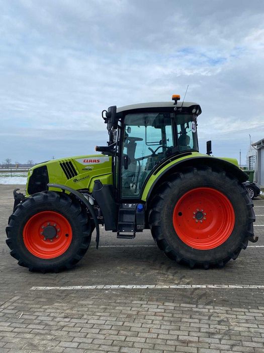 Ciągnik ARION 450 First Claas Demo