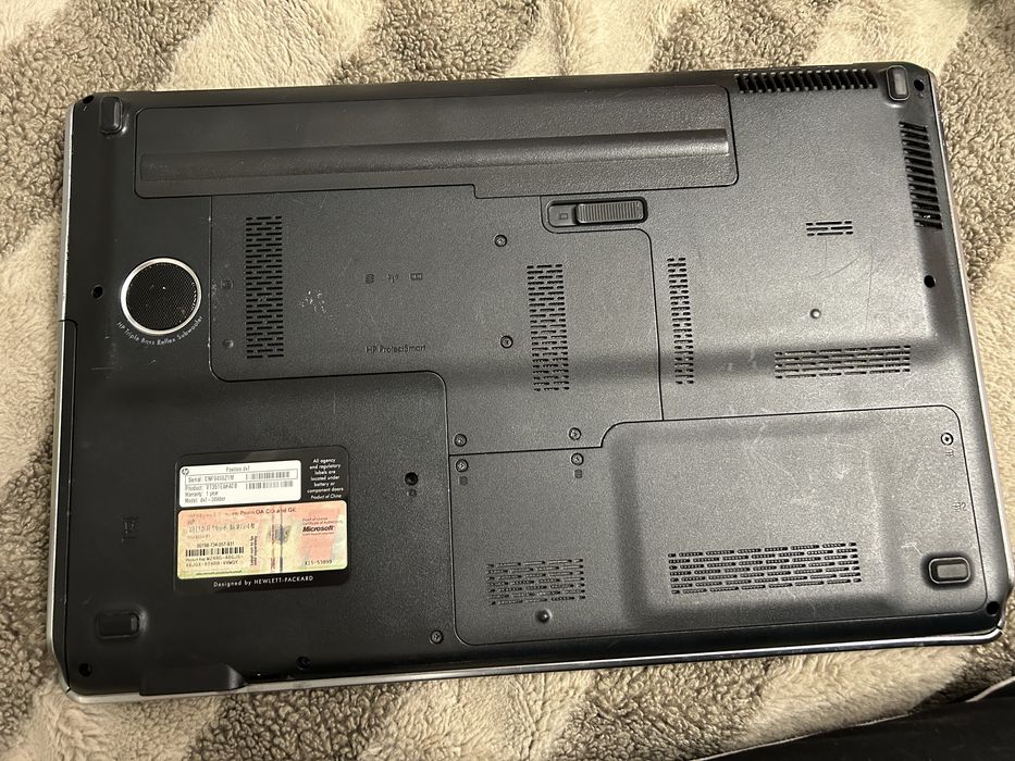 HP Pavilion dv7 / 17.3” / Core i7 / 8GB RAM / SSD + HDD / NVIDIA