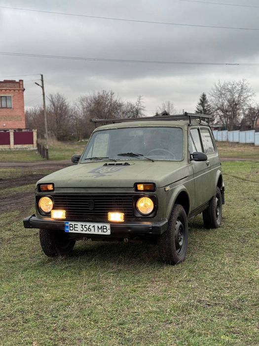 Продаю ниву газ/бензин , на уверенном ходу мотор заводится и работает отлично 
По ходовке все нормально 
Хорошие тормоза 
Не плохая резина
Коробка пятиступка
Блокировка и понижайка работают 
По проводке полный порядок 
Есть музыка
Продажа по т.п