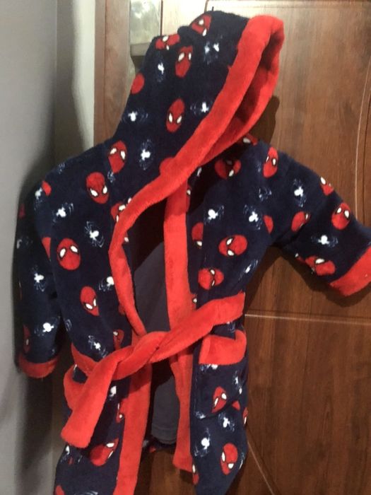 Szlafrok dzieciecy ze spidermenem 86