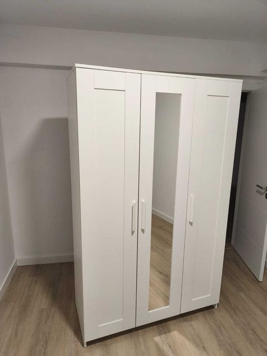 Armário branco IKEA semi-novo