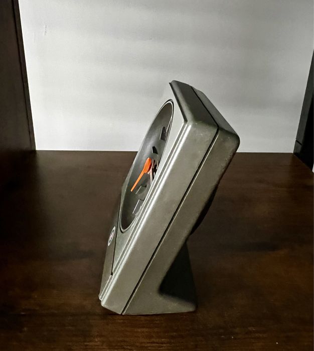 Relogio mesa vintage bonito