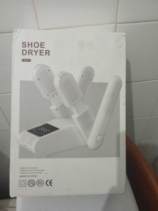 Secador eletrico para sapatos/meias novo na caixa