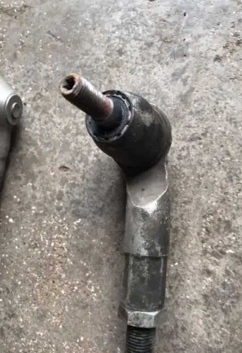 Рулевые тяги в сборе Skoda Octavia 5WA423810C 1K0423831B 1K0423811K