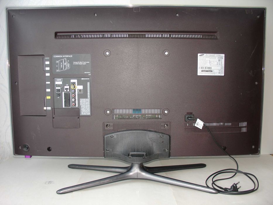 LED-телевізор  SAMSUNG  mod: UE40F6330AK. Full HD.  SmartTV.