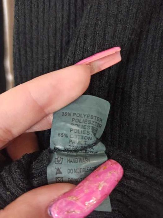 koszulka z wycięciem pod szyją