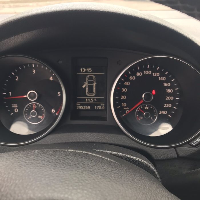 Продам Volkswagen Golf 6 1.6 дизель 2012року