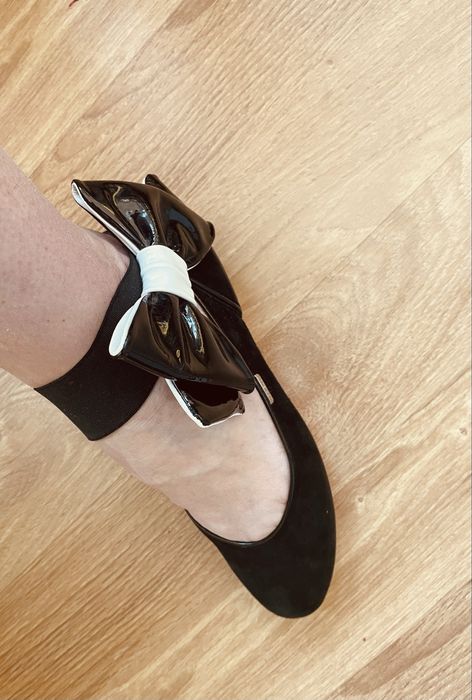 Замшеві балетки відомого бренду