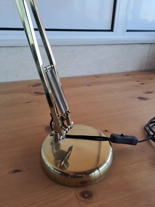 Candeeiro de mesa