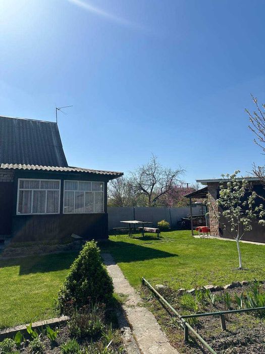 Продам двоповерхову дачу біля річки Десна в СТ «Горизонт», с. Жавинка!