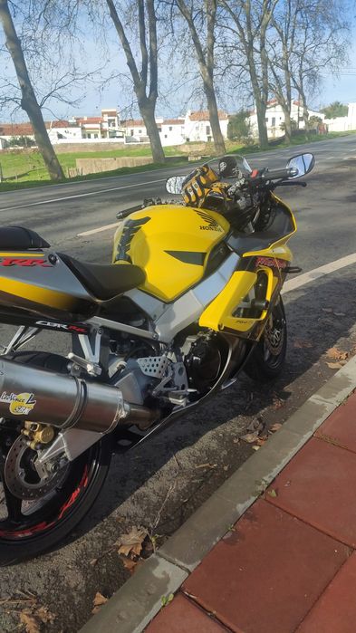 CBR 900 (929),-2001.