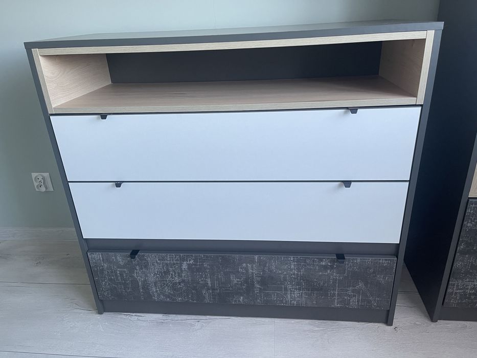 Komplet mebli młodzieżowych