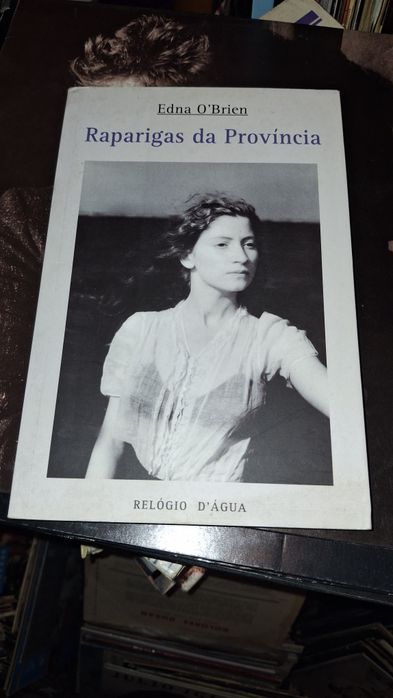 Raparigas da província Edna O brien relógio d água
