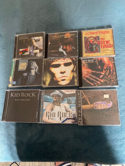 CDs variados de musica