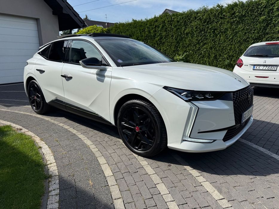 DS Automobiles DS 4