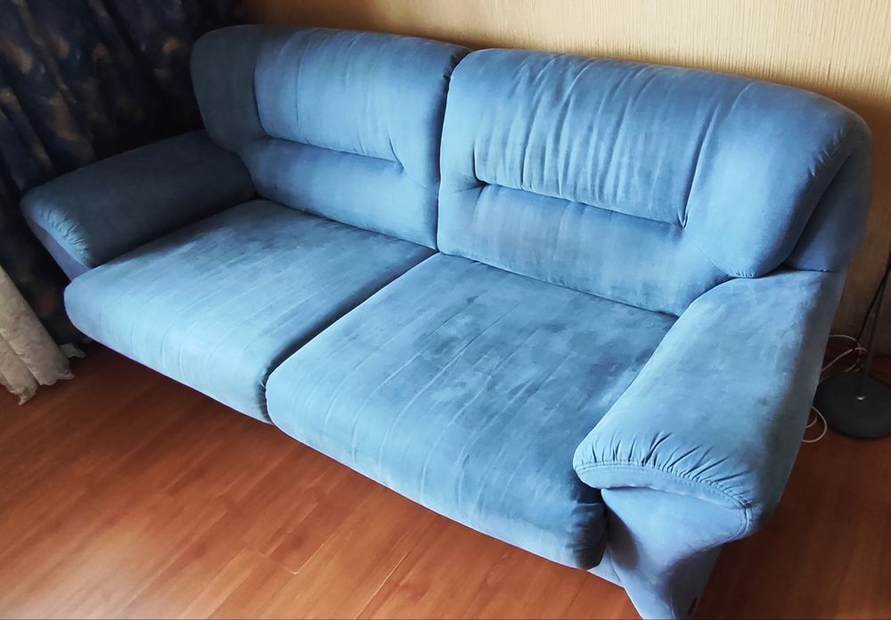 Продам розкладний диван та крісло