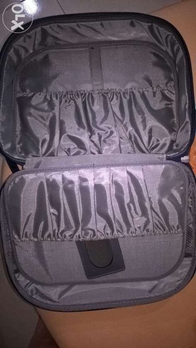 Necessaire Novo na Cor Azul