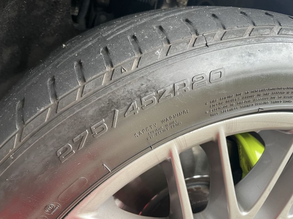 2 Pneus usados Goodyear F1 – 275/45 ZR20