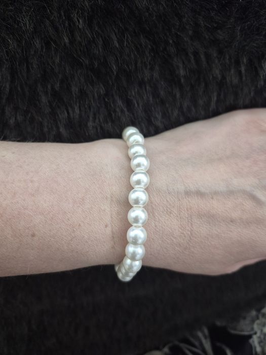 Подарок. Новый, из жемчужин.