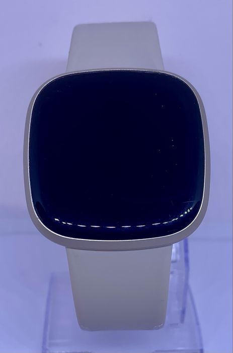 Fitbit VERSA 3,  10 sztuk / brak / reakcji na ladowarkę / stan bdb