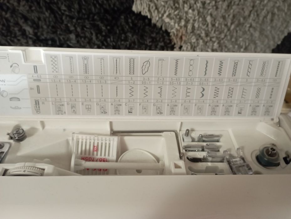 Жаноме 7518А швейная электромеханическая машинка